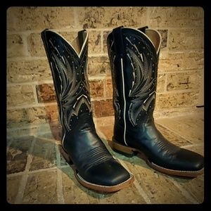 Basically new only worn 20 minutes max.